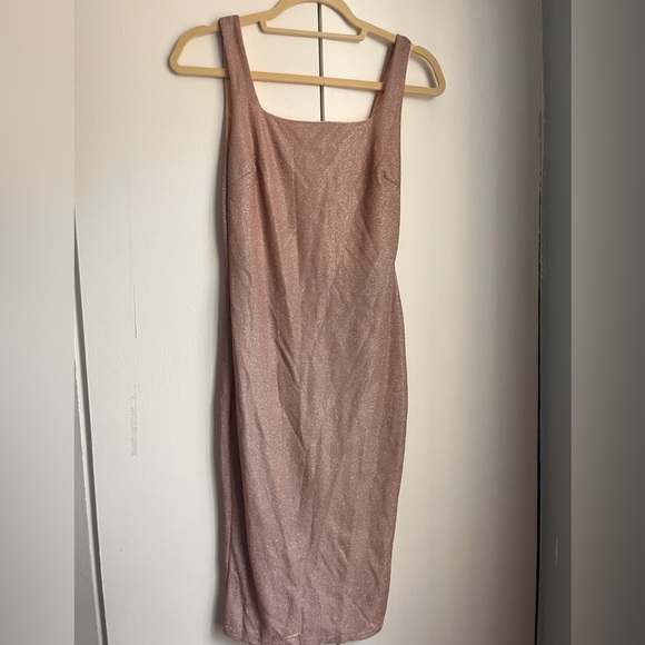 M Boutique shiny light pink dress size 4 - Picture 1 of 4